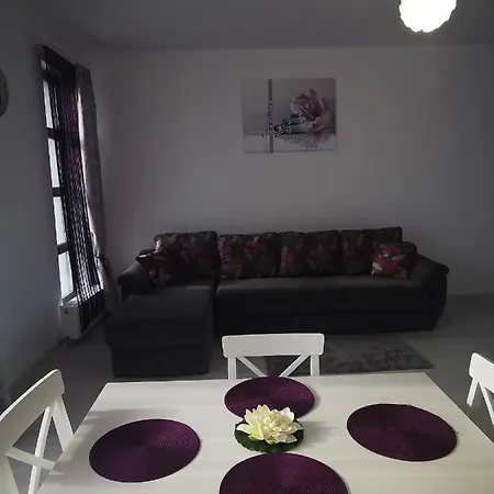 Apartament Arinyko * Năvodari